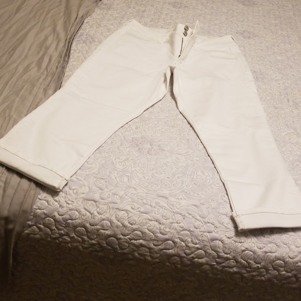 AE Super Stretch Artist White Crop Pant